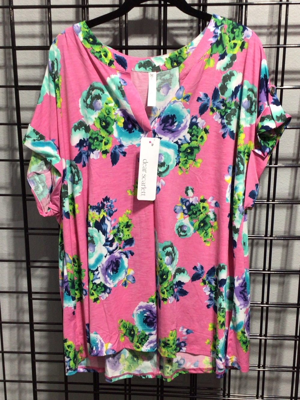 dear scarlett Pink Floral V-Neck Tunic Top
